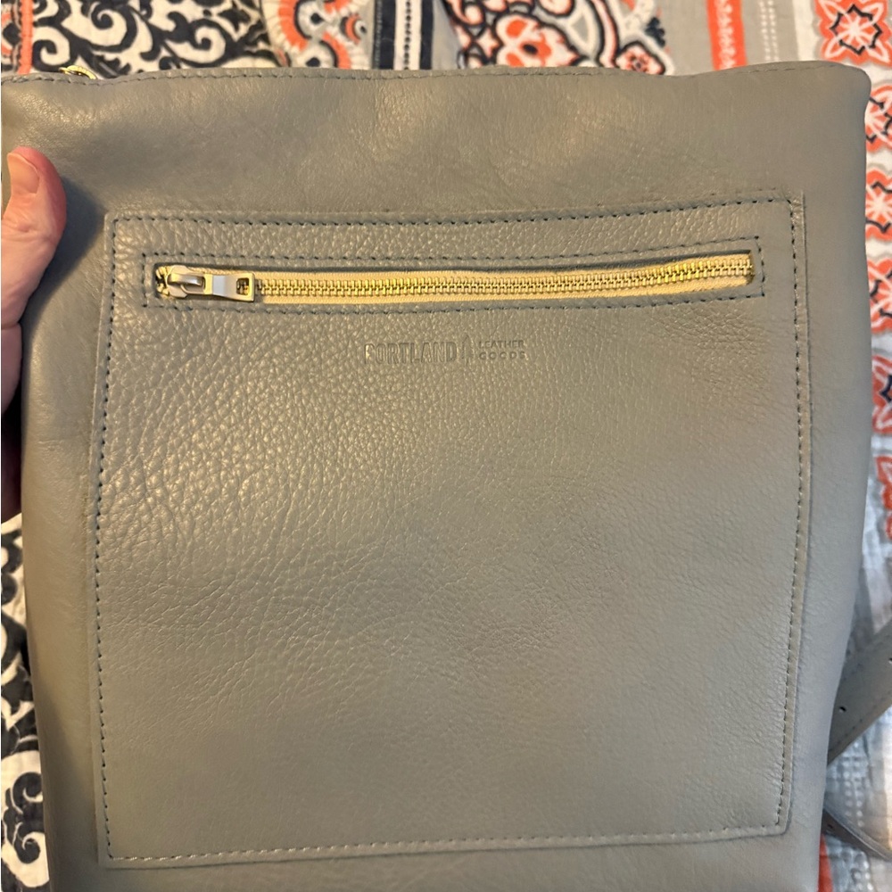 Portland Leather Tote Backpack in Nimbus